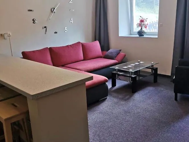 Ginnys Place Apartament